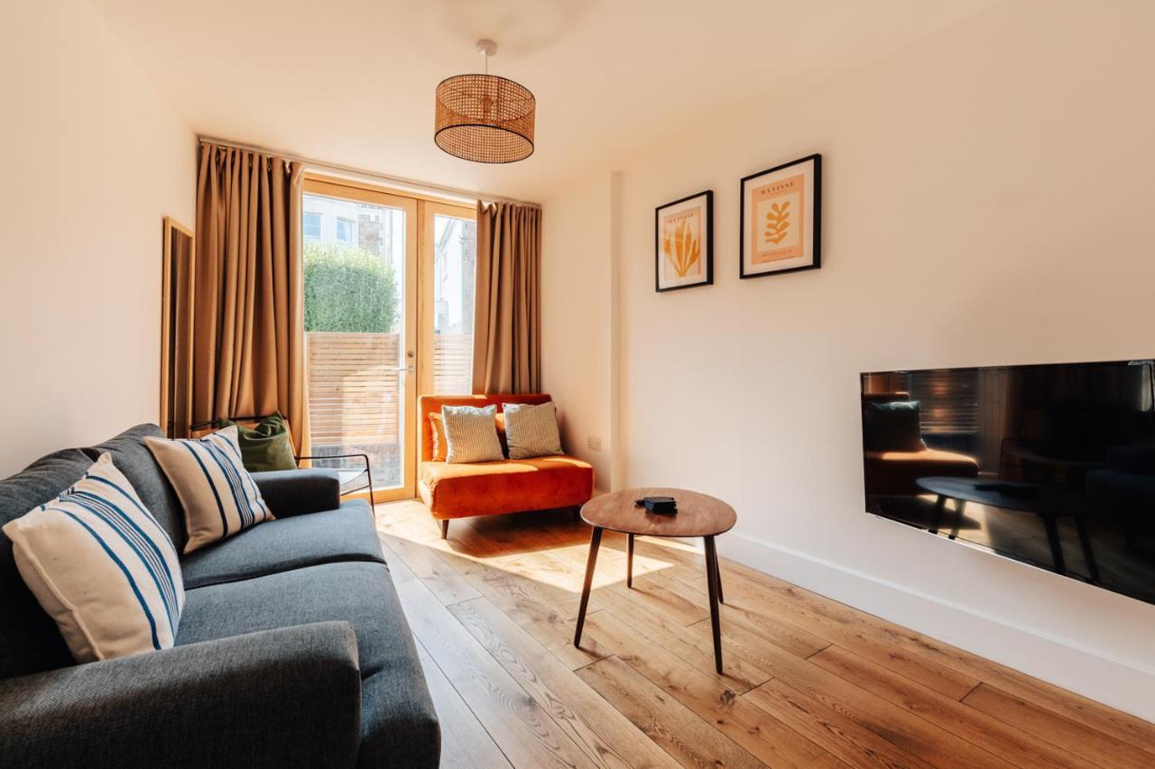 Redland Stay In Bespoke Home 2 Of 2 브리스틀 외부 사진